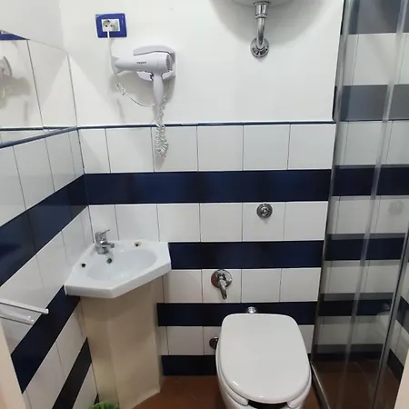 Apartament Mide House