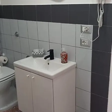 Mide House Apartament