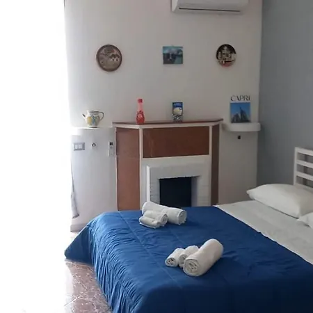 Apartament Mide House